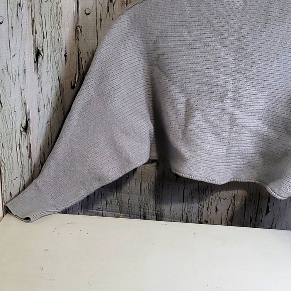 Wilfred Free Lolan Grey Sweater Cropped, oversized, merino-wool sweater2 - Picture 10 of 13